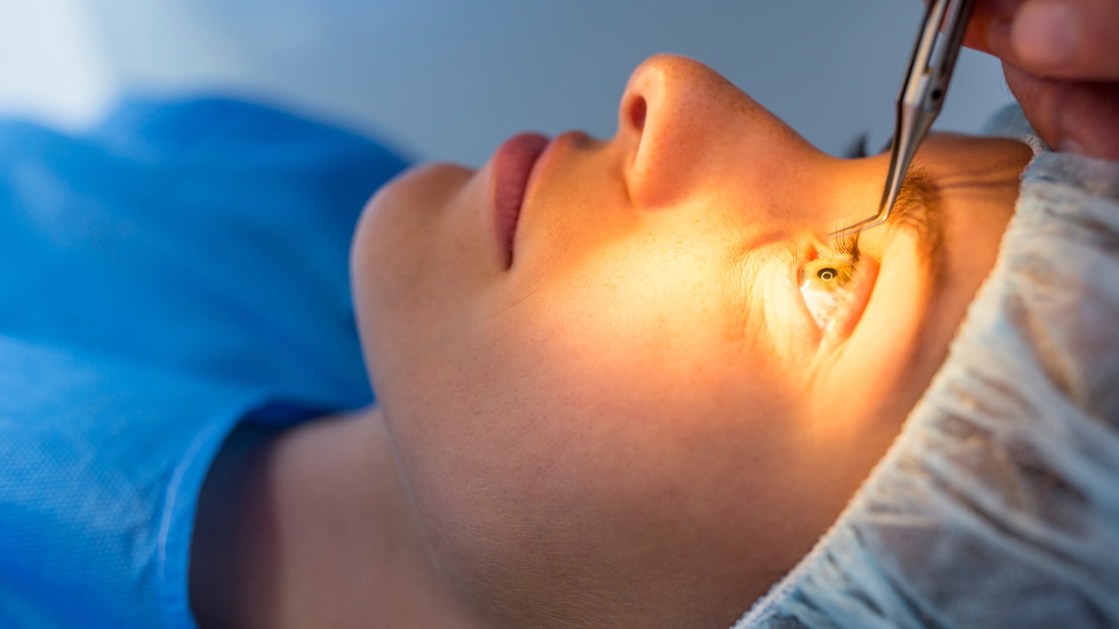 レーシック・SMILEの安全性は大丈夫？後悔しない判断基準と最新データ