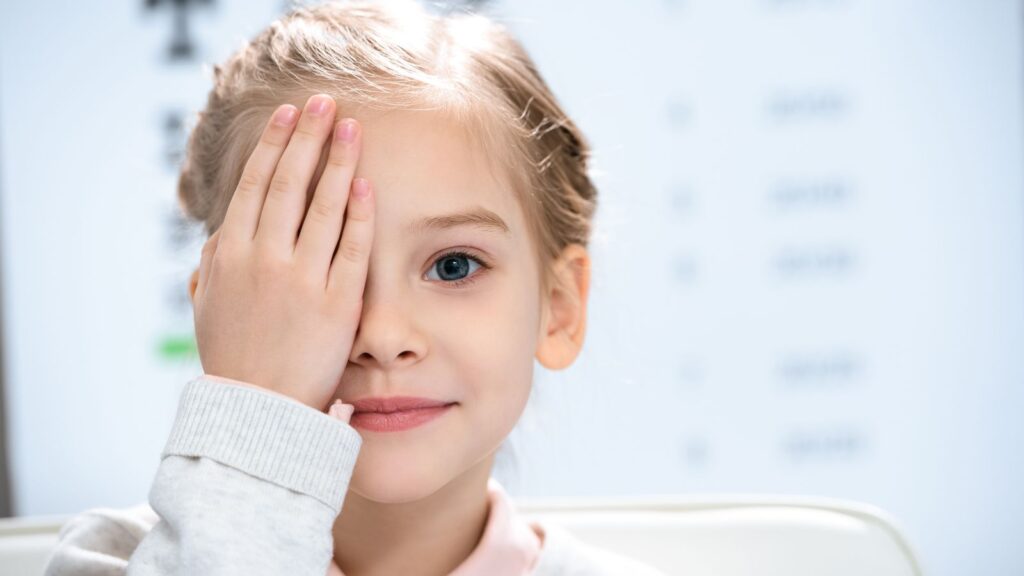 レーシックは何歳から何歳までできる？年齢別の適応と注意点を専門家が解説