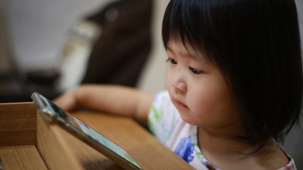 1. 【データで見る】放っておくと、目はどこまで進むのか？